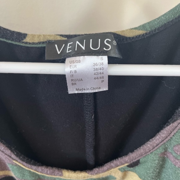 Venus Camo Top with Black Accent - Picture 2 of 5